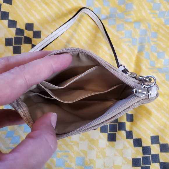 Authentic Coach wristlet - Picture 7 of 7